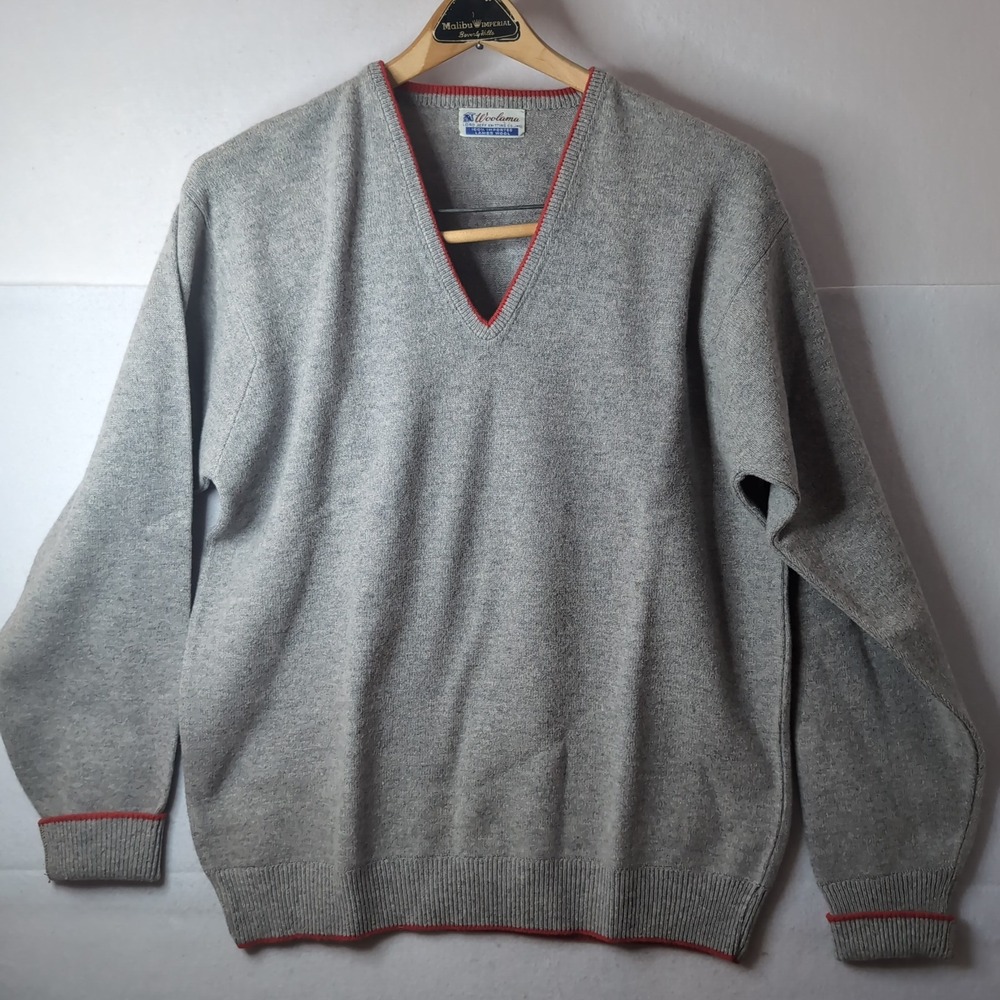 Vtg Lord Jeff Woolama 100% Lambswool V-Neck Sweater Gray Red Trim Mens Large